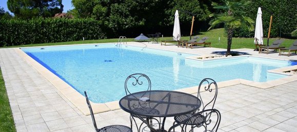 4غرفة منزل ذو طابقين في Besana in Brianza, Italy رقم 139859 3