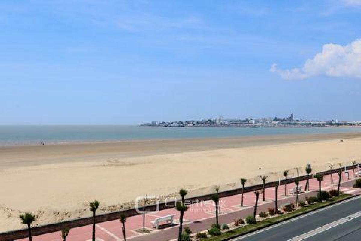 Condominio de 4 dormitorios en Royan, France No. 37110