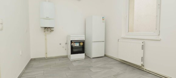 2-salle Appartement à Wahring, Austria No. 181573 4