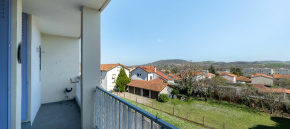 Apartamento de 3 dormitorios en Cournon-d'Auvergne, France No. 206580 4