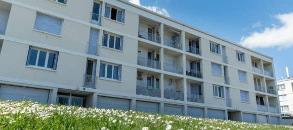 Apartamento de 3 dormitorios en Cournon-d'Auvergne, France No. 206580 3