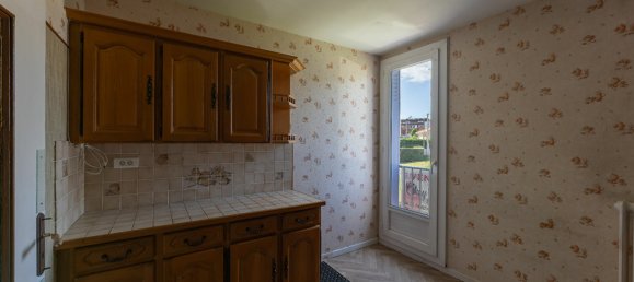 Apartamento de 3 dormitorios en Cournon-d'Auvergne, France No. 206580 6