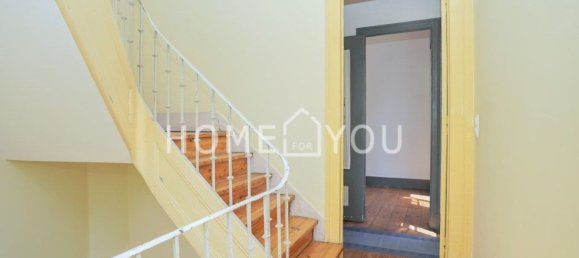 4 bedrooms Apartment in Lisbon, Portugal No. 221958 3