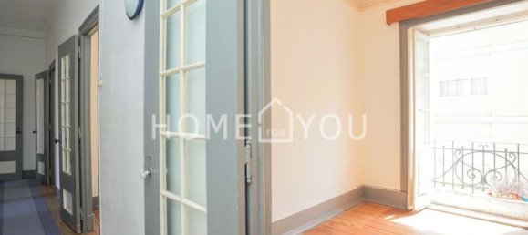 4 bedrooms Apartment in Lisbon, Portugal No. 221958 10