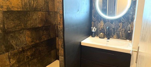 2 bedrooms House in Salon-de-Provence, France No. 333994 7