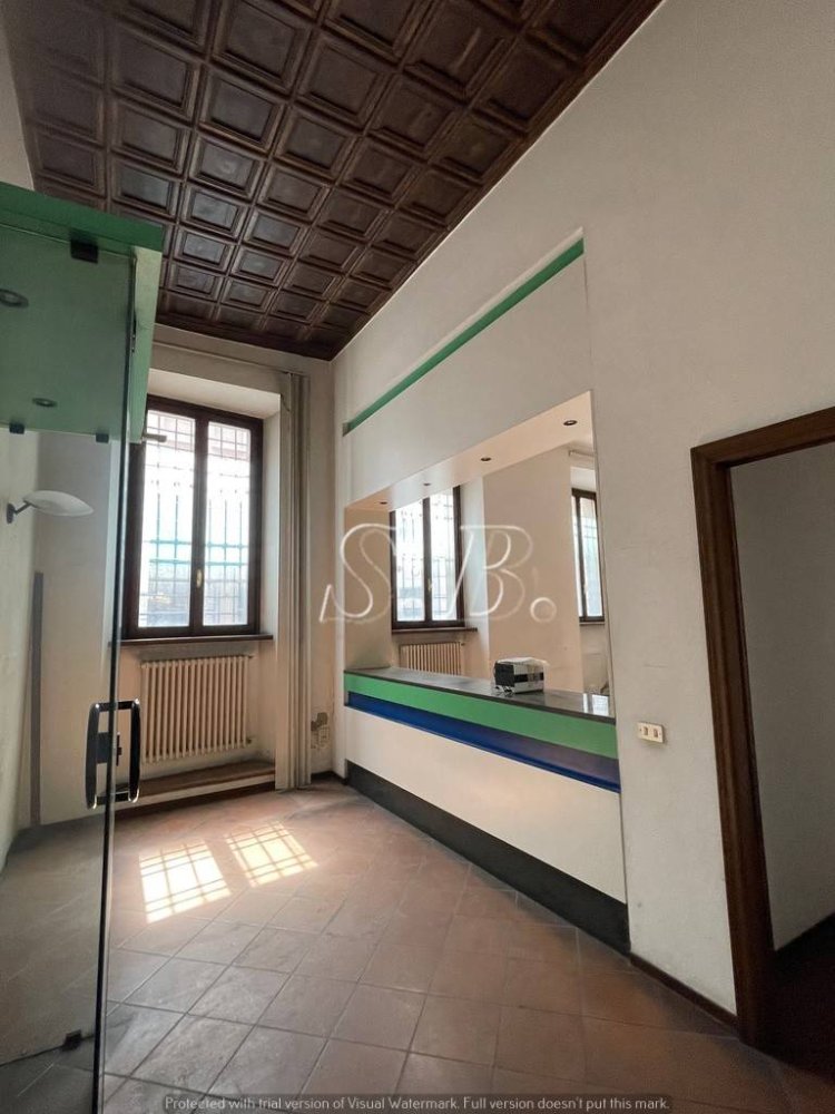 2-salle Bureau à Mantua, Italy No. 244936