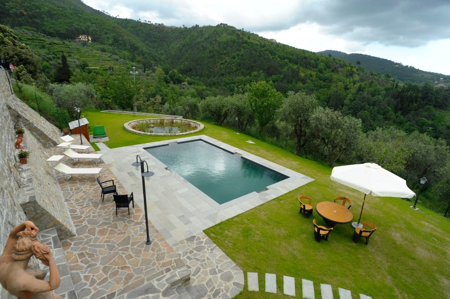 15 rooms Villa in Reggello, Italy No. 60905