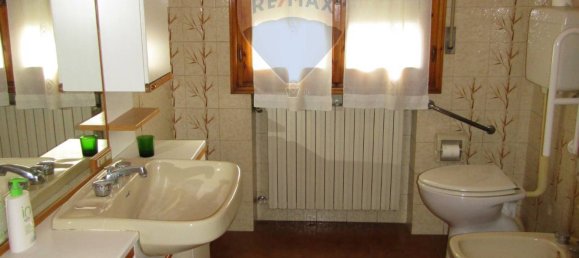 3 bedrooms Apartment in Castelfranco Emilia, Italy No. 78170 27