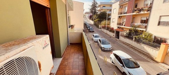 Квартира с 3 комнатами в Кальяри, Италия № 99710 6