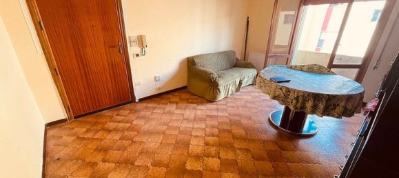 Квартира с 3 комнатами в Кальяри, Италия № 99710 4