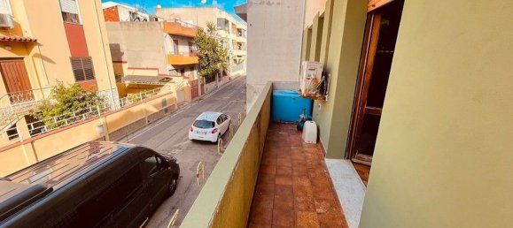 Квартира с 3 комнатами в Кальяри, Италия № 99710 7