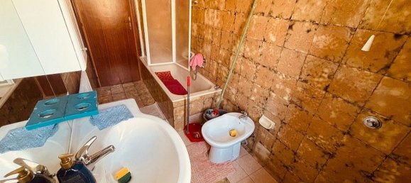 Квартира с 3 комнатами в Кальяри, Италия № 99710 21