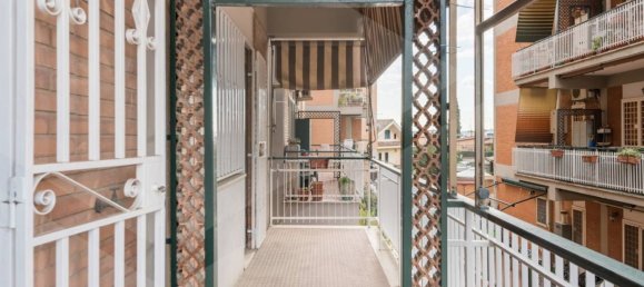 Apartamento de 4 divisões em Ciampino, Italy N.º 21348 11