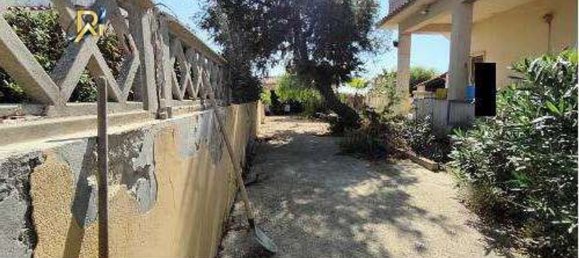 Дом с 3 спальнями в Акате, Италия № 317201 18