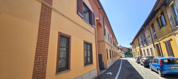 3 Schlafzimmer Doppelhaus in Cislago, Italy, Nr. 334203 2