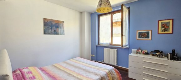 3 Schlafzimmer Doppelhaus in Cislago, Italy, Nr. 334203 24