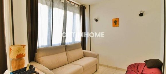 2 bedrooms Apartment in Chalon-sur-Saone, France No. 201367 2