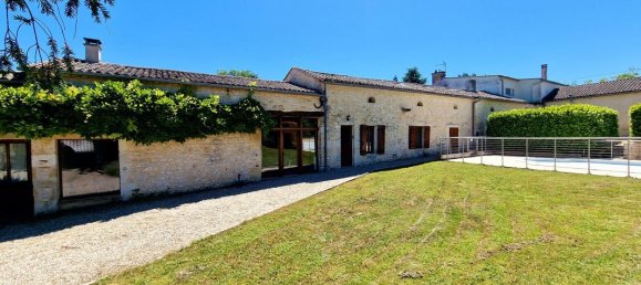 7 bedrooms Castles in Gironde, France No. 342356 9