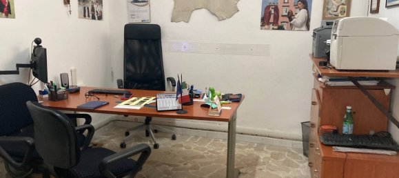 Propiedad comercial en Naples, Italy 90 m² No. 122380 8