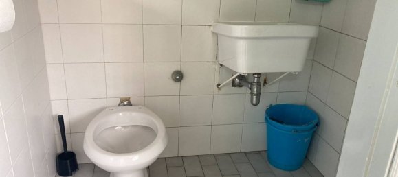 Propiedad comercial en Naples, Italy 90 m² No. 122380 3