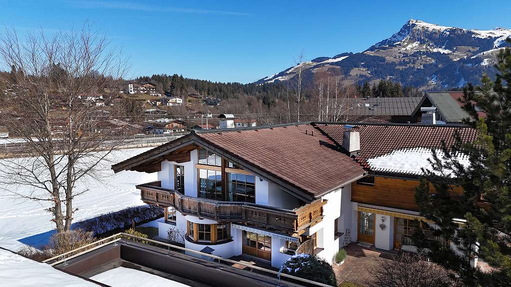 4 bedrooms Townhouse in Kitzbuhel, Austria No. 105337