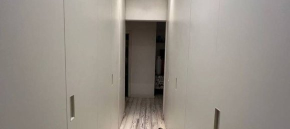 3 rooms Apartment in Rome, Italy No. 32387 16