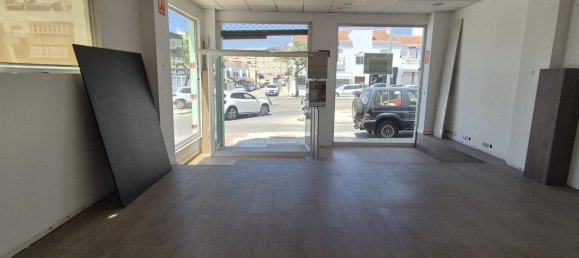 Gewerbliche Immobilie in Velez-Malaga, Spain 55m², Nr. 145425 9