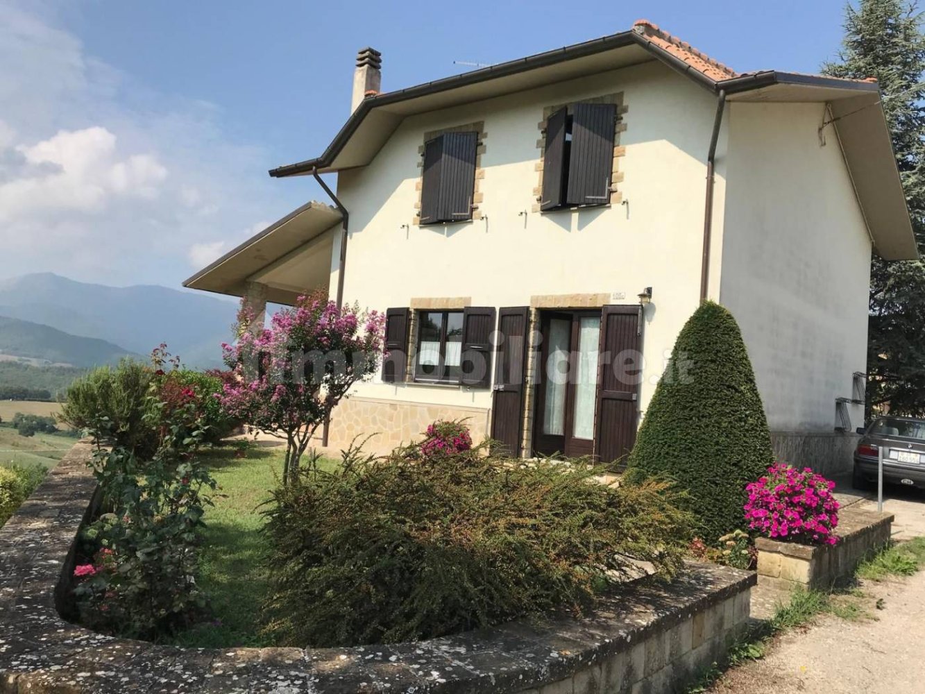 3 غرف نوم فيلا في Fabriano, Italy رقم 225668