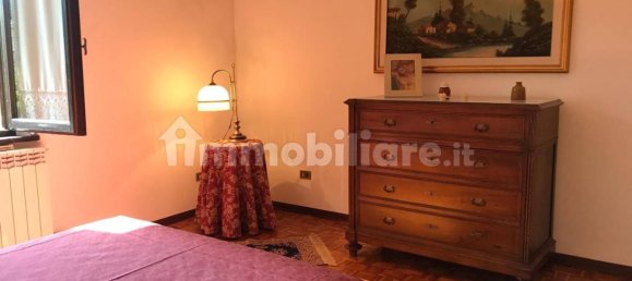 3 غرف نوم فيلا في Fabriano, Italy رقم 225668 25
