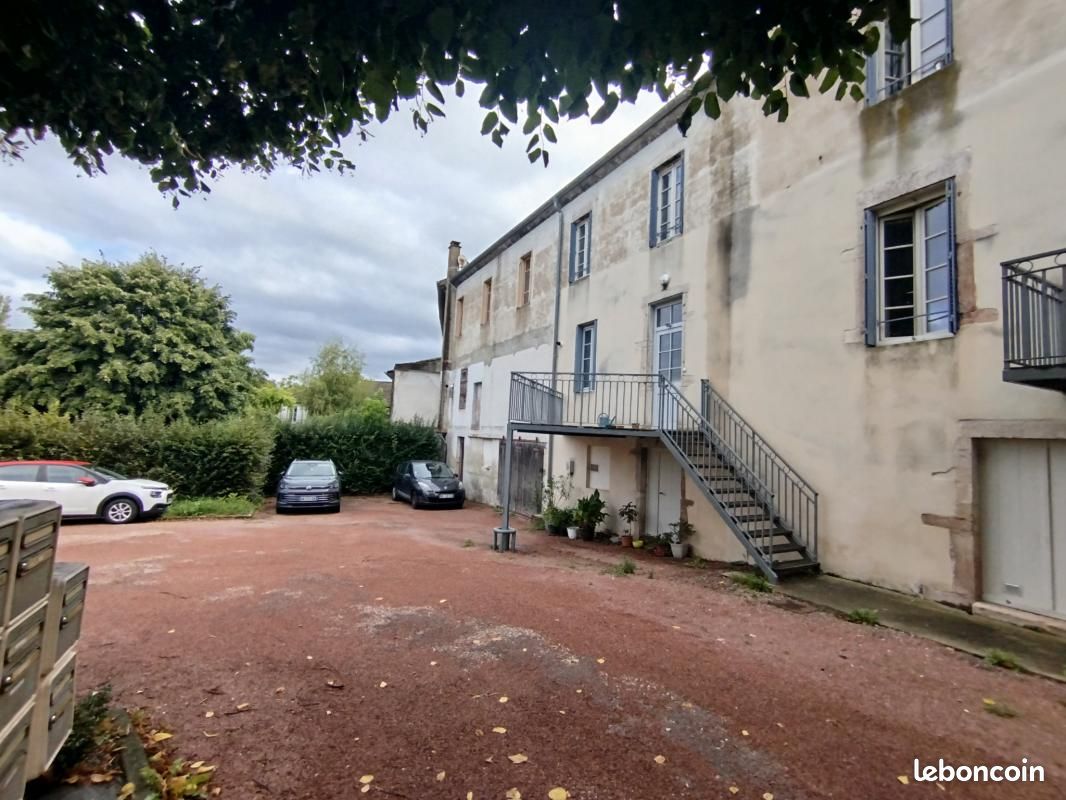 6 bedrooms Duplex in Cuisery, France No. 332832