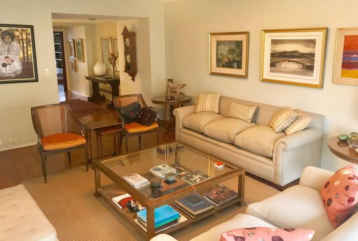 5 bedrooms Apartment in Buenos Aires, Argentina No. 101066