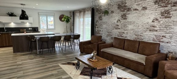 3 bedrooms House in Vitry-le-Francois, France No. 77005 4