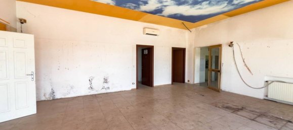 5-salle Bâtiment à Trieste, Italy No. 338651 12