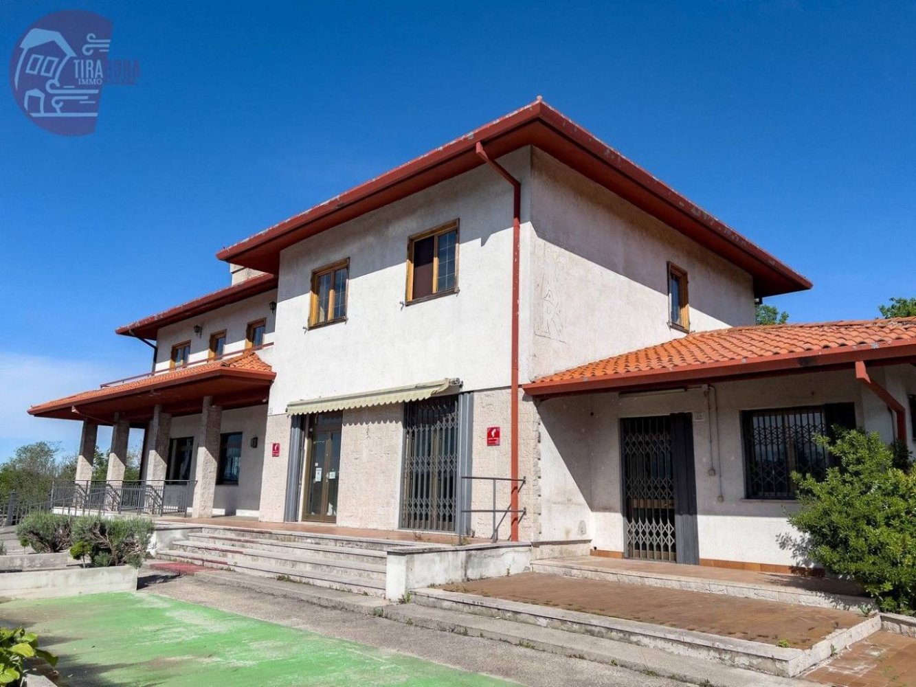 5-salle Bâtiment à Trieste, Italy No. 338651