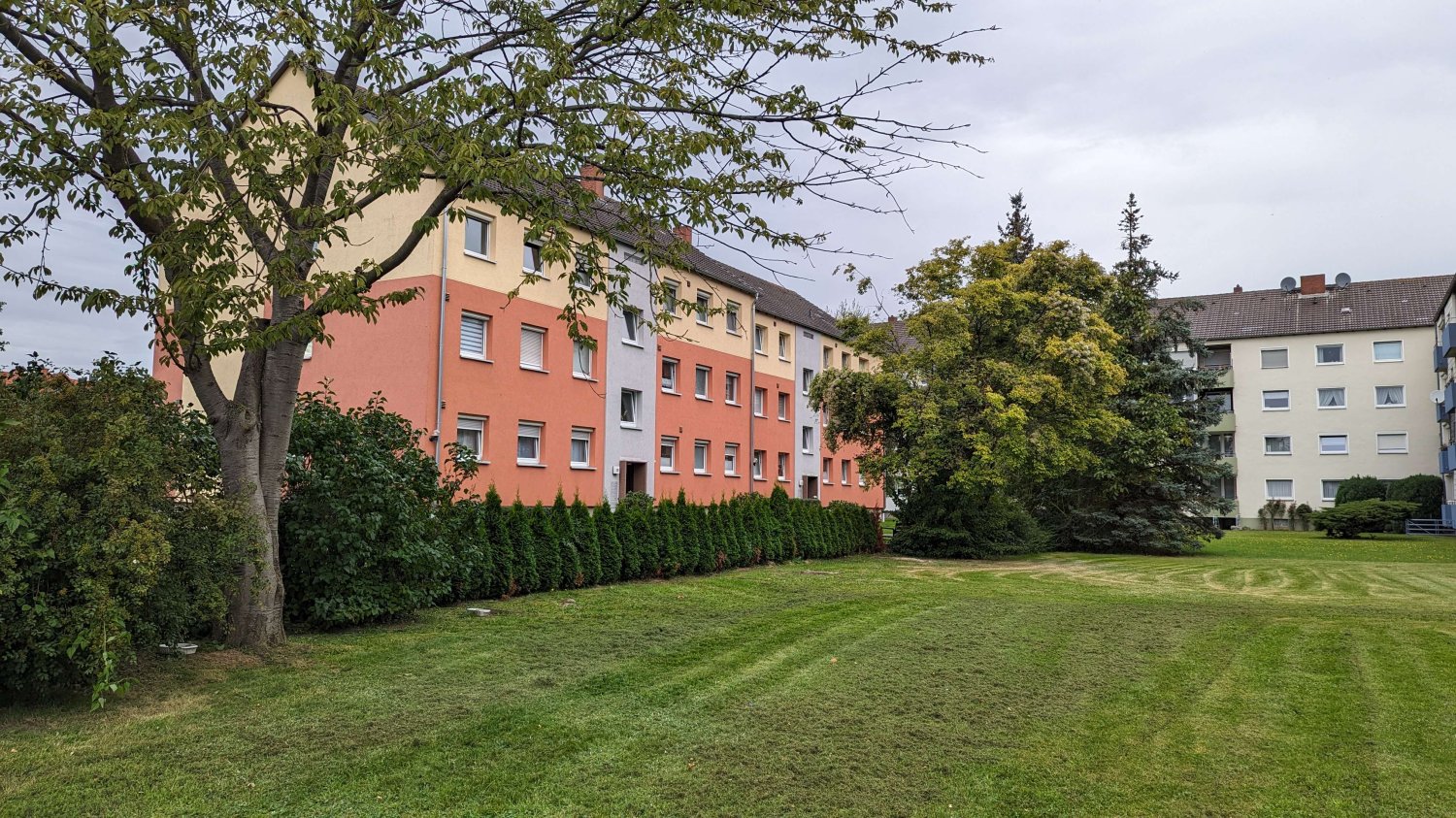 Apartamento de 4 habitaciónes en Wolfenbuttel, Germany No. 74431