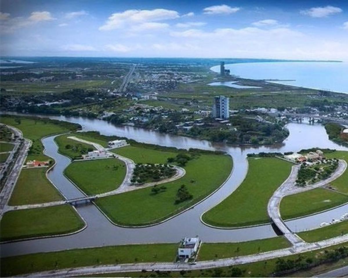  Land in Veracruz, Mexico No. 205794