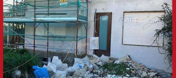 5 bedrooms Apartment in Rome, Italy No. 334102 19