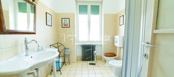 Villa de 8 habitaciónes en Lesa, Italy No. 71520 34