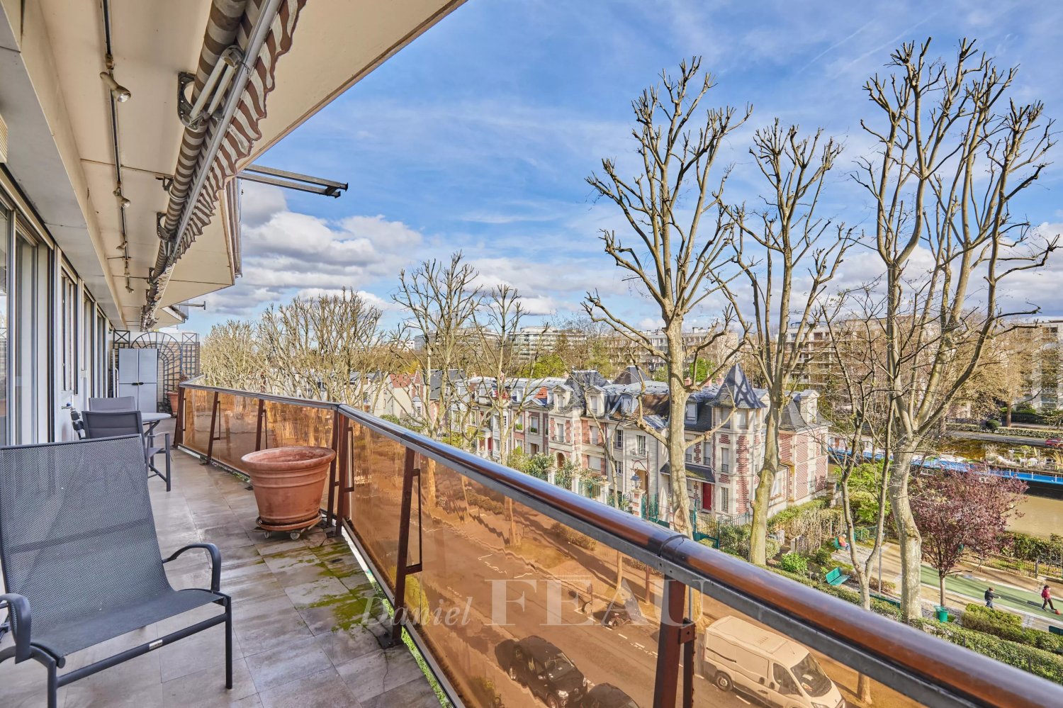 Apartamento de 2 dormitorios en Neuilly-sur-Seine, France No. 188497