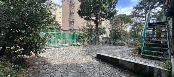 3 Schlafzimmer Wohnung in Genoa, Italy, Nr. 173577 6