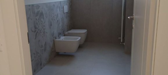 4 bedrooms Apartment in Reggio Emilia, Italy No. 365213 4