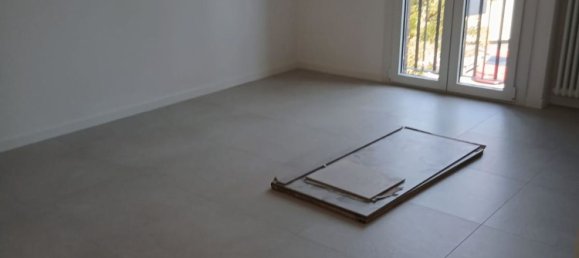 4 bedrooms Apartment in Reggio Emilia, Italy No. 365213 3