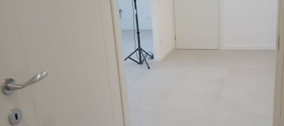 4 bedrooms Apartment in Reggio Emilia, Italy No. 365213 6