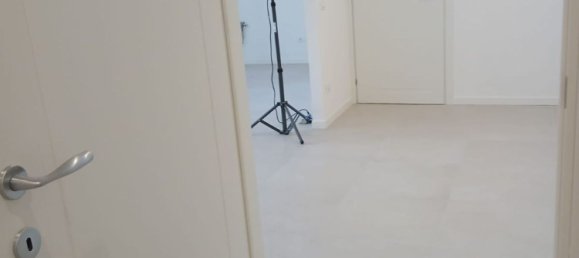 4 bedrooms Apartment in Reggio Emilia, Italy No. 365213 2