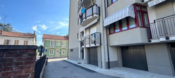 2 bedrooms Apartment in Alba, Italy No. 356659 5