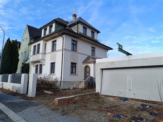 7 rooms Townhouse in Hof, Germany No. 191598