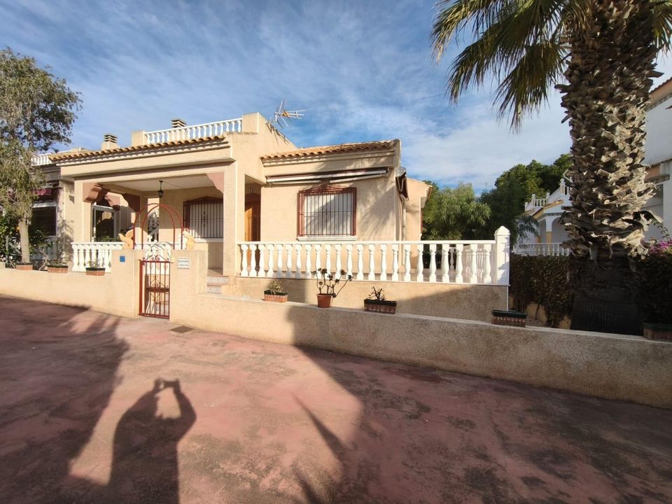 3 bedrooms House in Algorfa, Spain No. 263890