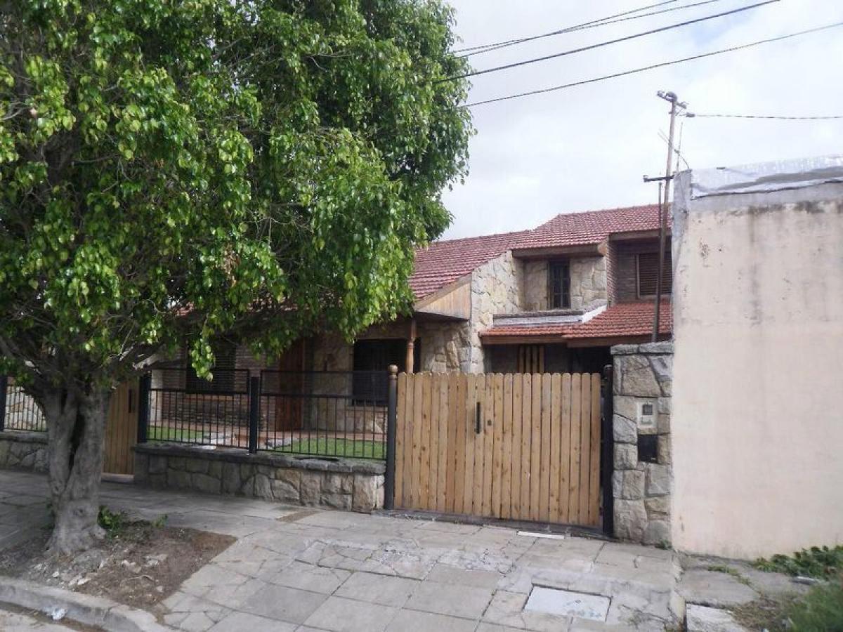 3 chambres Maison à Lanus, Argentina No. 7982