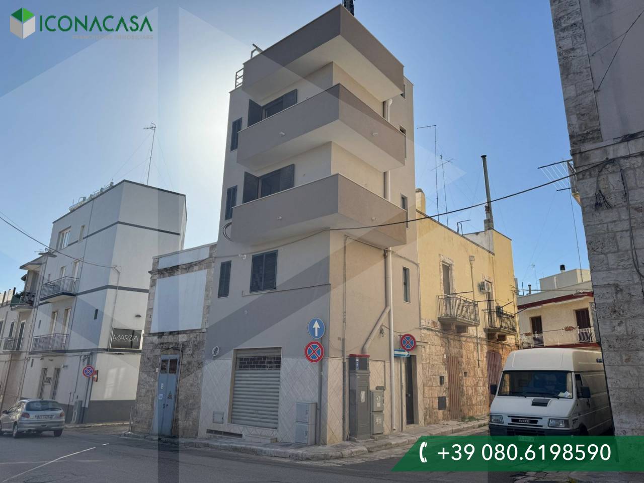 3 rooms House in Castellana Grotte, Italy No. 17119