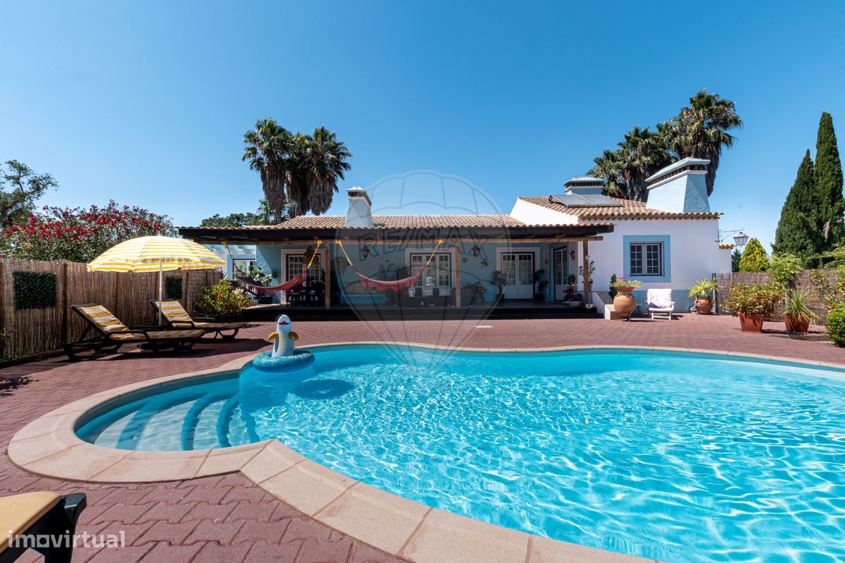 4 bedrooms House in Palmela, Portugal No. 230930